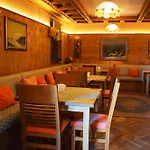 Family Balkanci Hotell